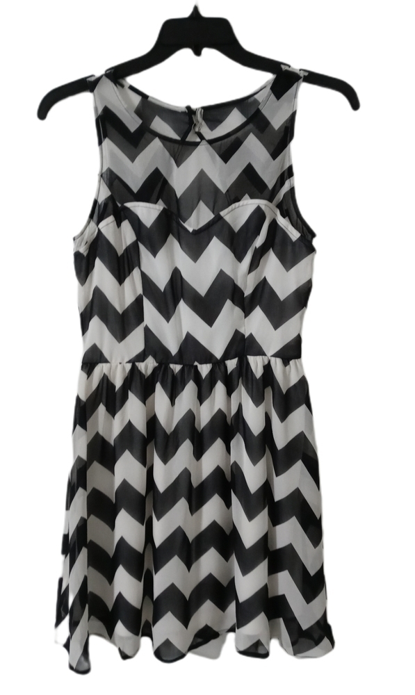Black and White Chevron Dress-Midi